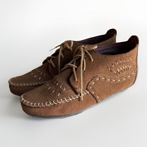 VTG Minnetonka Moccasin Brown Suede Bootie Stitching Accent Driving Comfort Sz 7 - Picture 1 of 11
